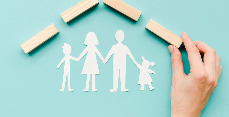 Петербургские власти решили увеличить выплату на содержание детей в приемных семьях