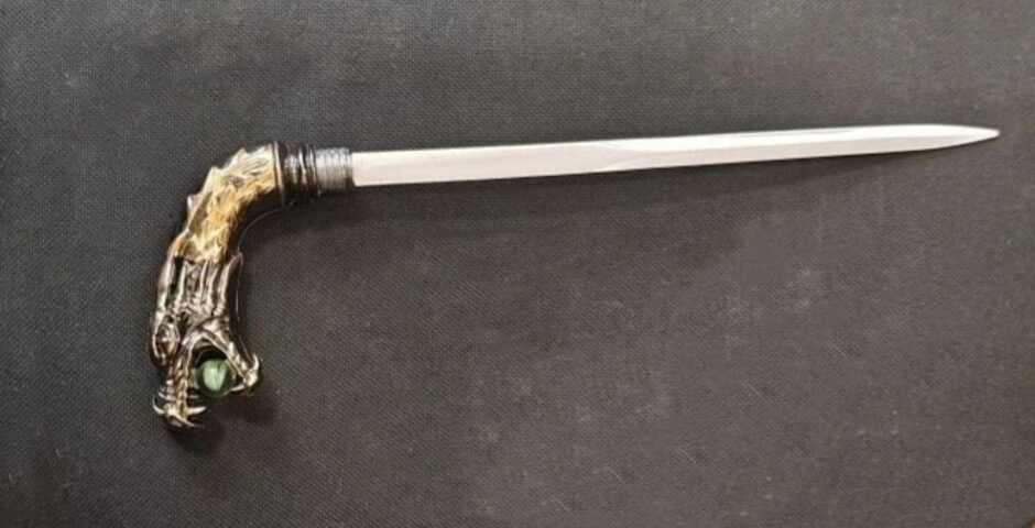 В петербургский суд пытался пройти мужчина с ножом, скрытым в трости