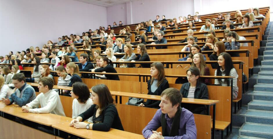 Рособрнадзор объявил предостережения вузам из Петербурга, Москвы и Волгограда