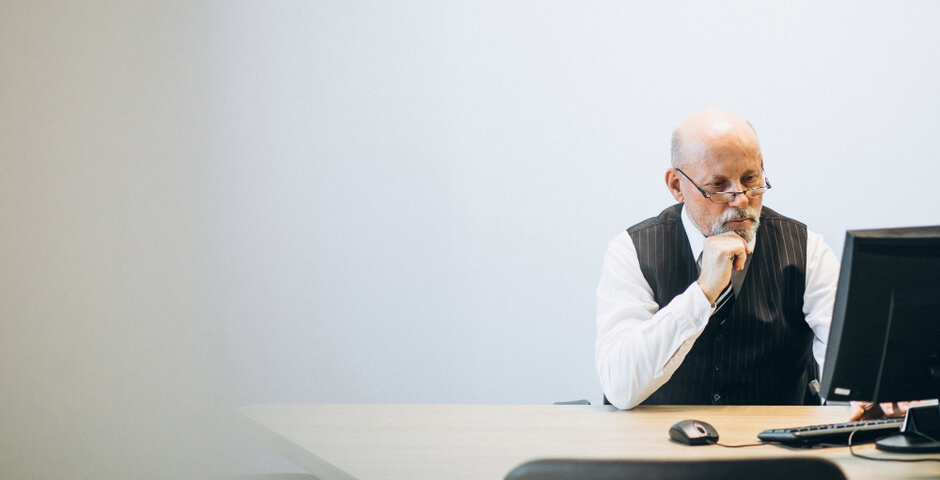 Россиянам перечислили отрасли, где востребованы специалисты старше 50 лет