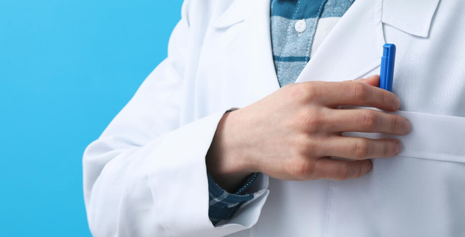 СМИ: в Петербурге обвиненная в педофилии учительница попала в психиатрическую больницу