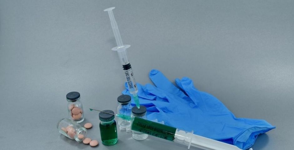 Будет тяжелее: россиян предупредили о второй волне коронавируса