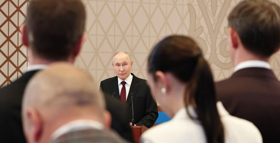Путин: у России есть средства сровнять с землей тех, кто попытается напасть на Калининградскую область
