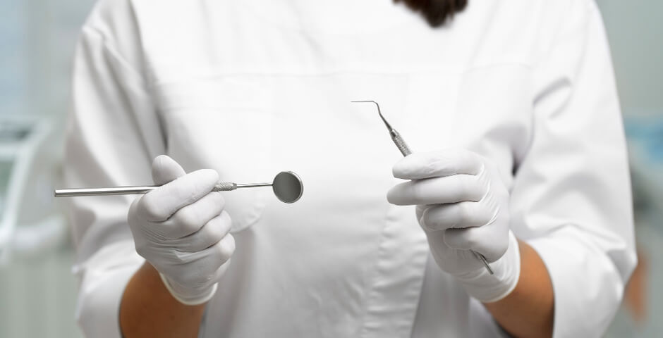 Петербургским депутатам и чиновникам разрешат лечиться по ДМС