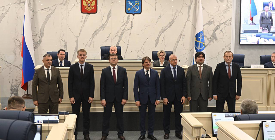 Представлен новый состав правительства Ленобласти