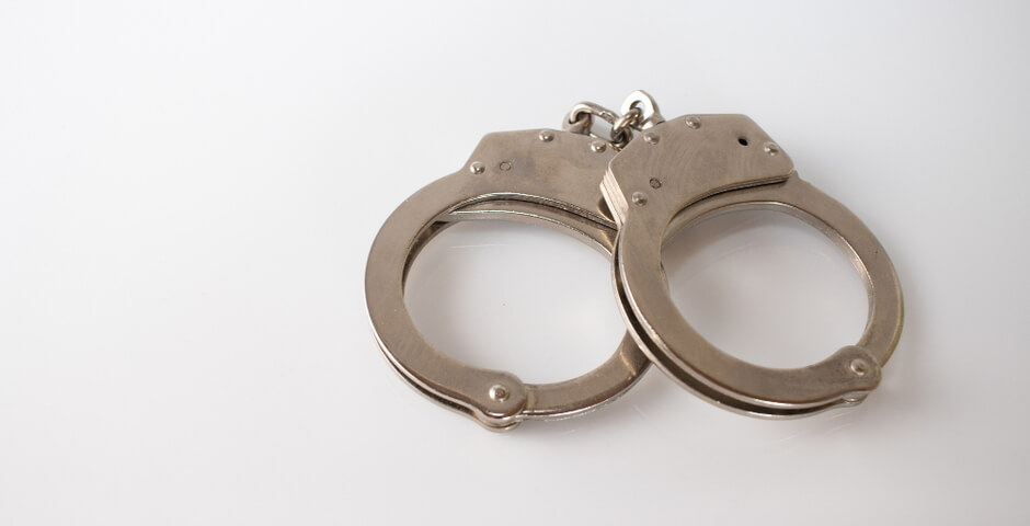 В Ленобласти по делу об отравлении суррогатным алкоголем задержали 14 человек