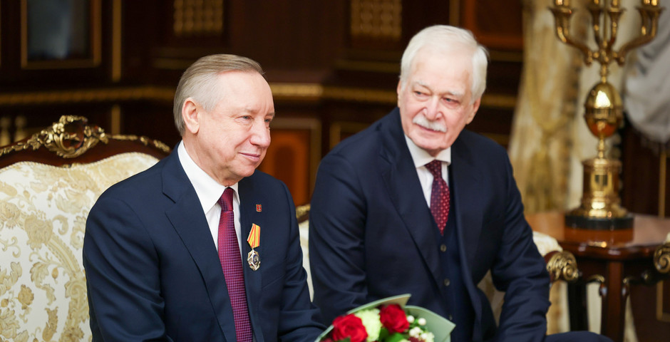 Беглов наградил российского посла в Беларуси Бориса Грызлова Почетной грамотой