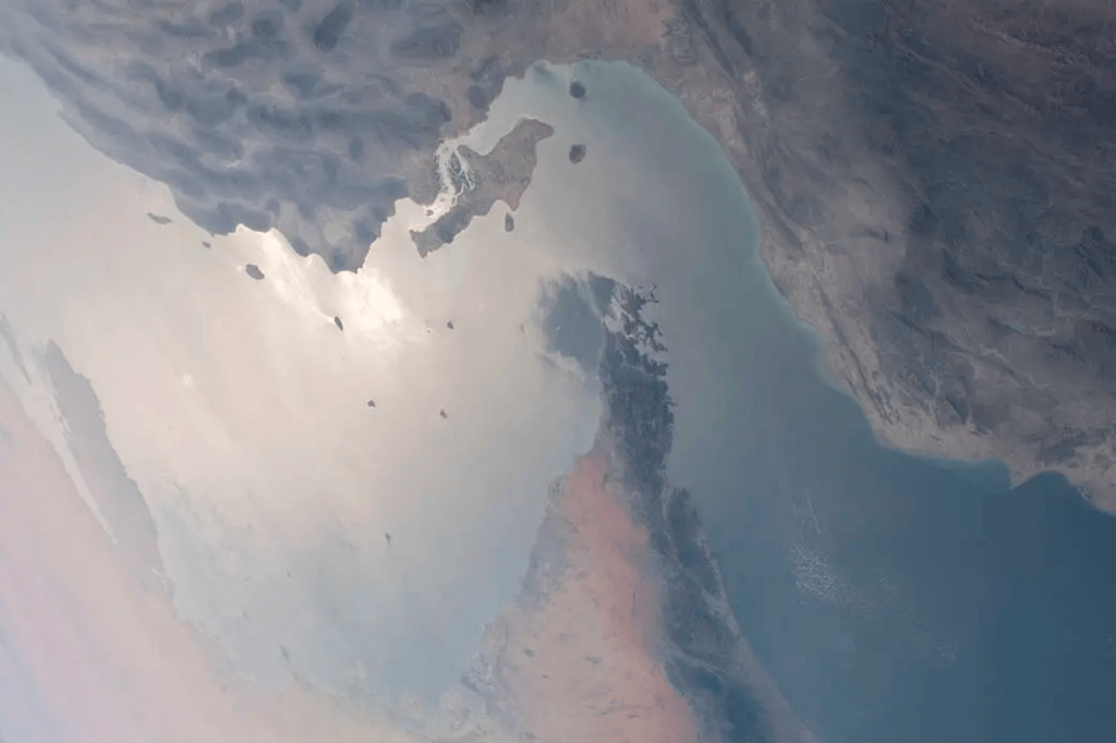 Screenshot 2026-04-23 at 14-04-48 iss064e046338.jpg (изображение «WEBP» 1041 × 694 пикселей) — Масштабированное (98_).png