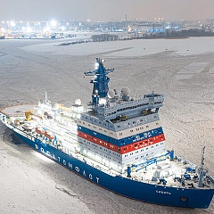 Замерзший Финский залив создал проблемы с ледокольной проводкой судов