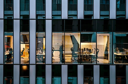 Ставки аренды качественных офисов в Петербурге сократились впервые за 5 лет