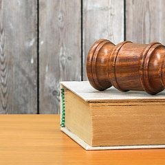 Задержание первого проректора СПбГУП признано незаконным