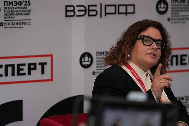 Фоторепортаж с ПМЭФ-2025 / Второй день