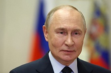 Владимир Путин поднял себе зарплату с 1 октября